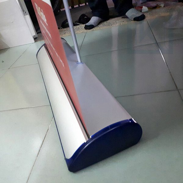 standee cuốn hào hoa