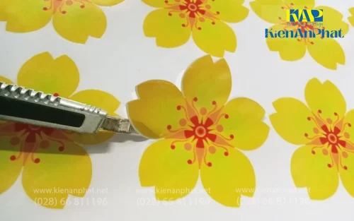 Decal Trang Trí Noel giá rẻ bế theo yêu cầu